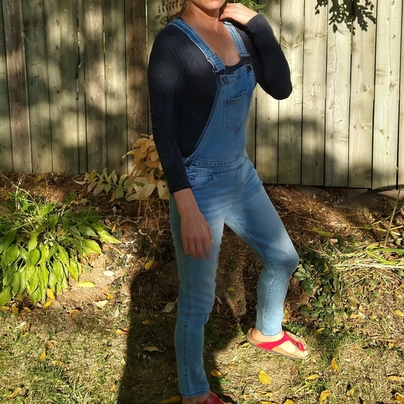 Size Xs blue jean overalls - Picture 12 of 17